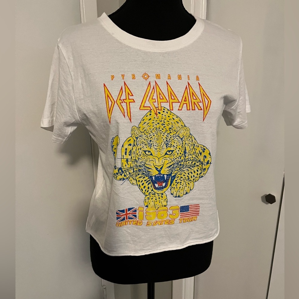 Graphic tee